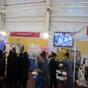 بازدید دانش آموزان از غرفه نیرومحرکه